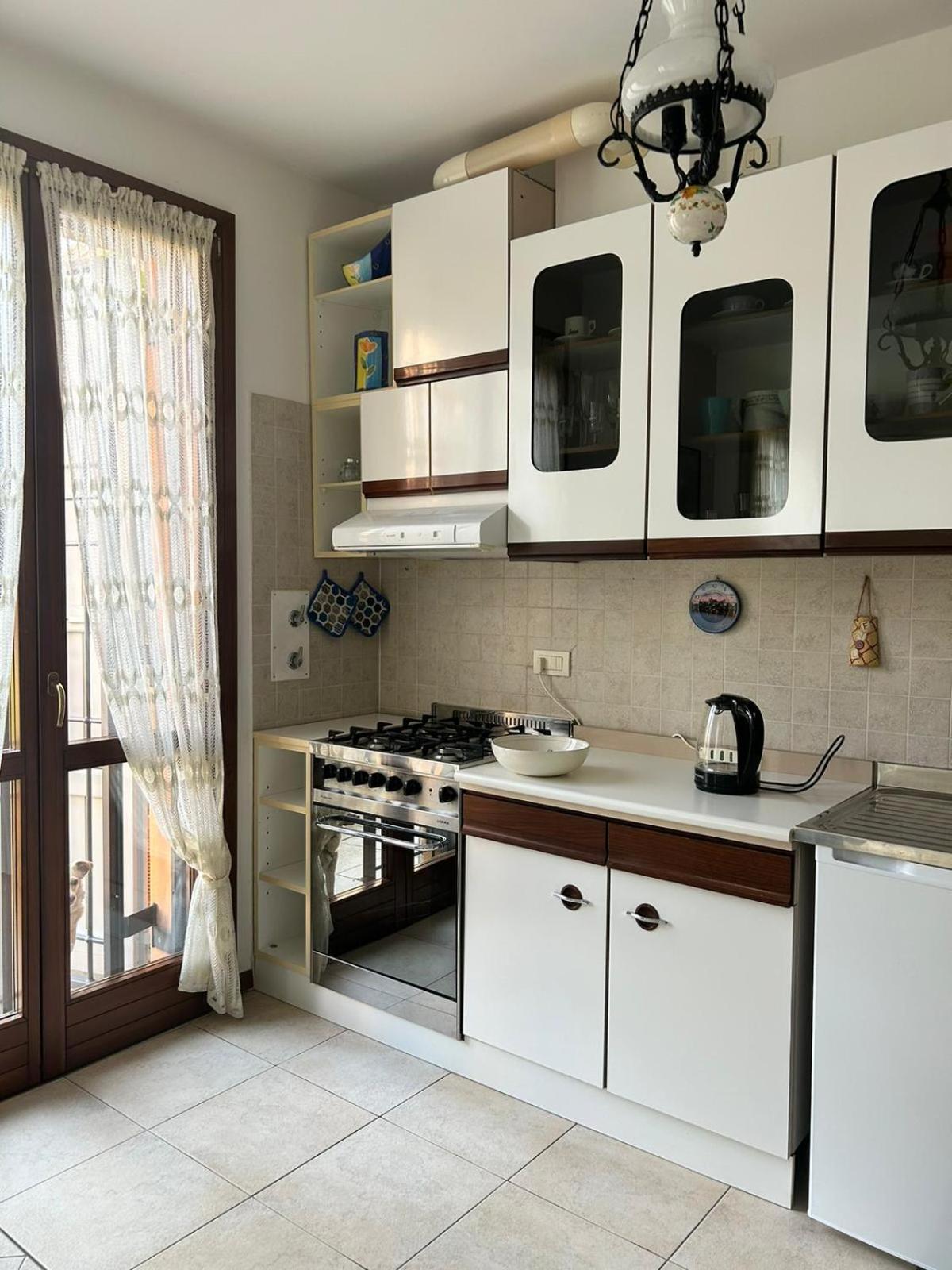 A Casa San Pietro - Bilocale Centro Storico - Cyclist-Friendly Apartment Castel San Pietro Terme Exterior photo